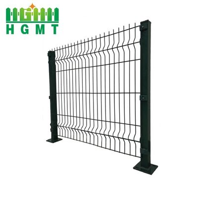 An ninh ngoài trời PVC phủ màu xanh lá cây 3d Welded Wire Mesh hàng rào Panel Bending Curved Perimeter Fence