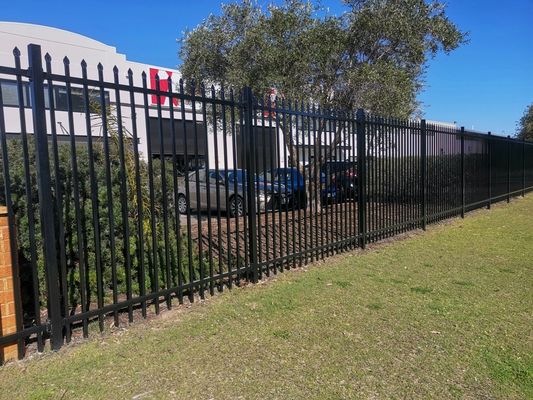 Nhà máy cung cấp 5FT Đen sắt đúc hàng rào dễ dàng lắp ráp 3 đường ray ống hàng rào bảng cho hồ bơi