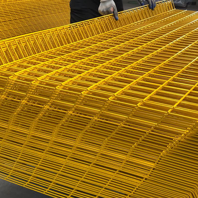 Rào chắn bảo vệ cạnh nhỏ gọn với thiết kế có thể xếp chồng lên nhau để tiết kiệm không gian lưu trữ