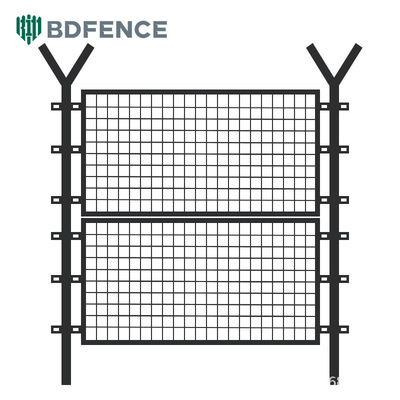 3000mm Sân bay Curvy Welded Wire Mesh Panel dễ dàng lắp ráp Garden Border Wall Security Iron Fencing