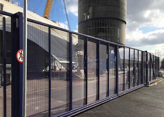 Bụi bọc kim loại đen Cửa trượt loại hàng rào an ninh 2.0m X 6.0m