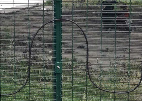 0.9m cao bột phủ chống leo tù hàng rào với thép kẹp