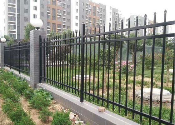 Full Galvanization ống thép hàng rào 65 * 65mm Metal Rod hàng rào